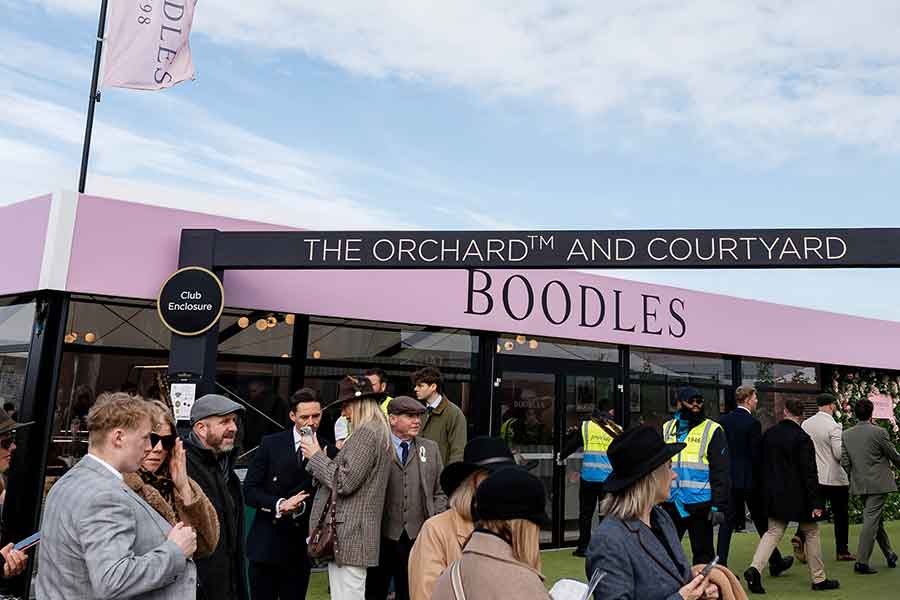 Avantgarde Structure Boodles Parapet